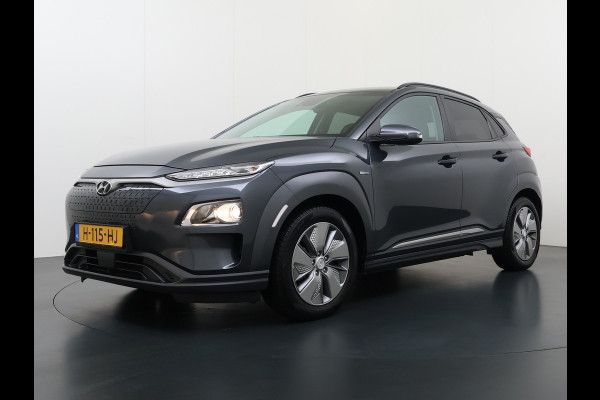 Hyundai Kona EV 64kWh Fase 3 Warmtepomp Adap.Cruise Camera Navi Ecc Apple Carplay Android Auto Pdc Krell®-Audio Fashion SOH 93% Dodehoek detector Rijstrooksensor Led Privacy Glas Keyless Lmv 17" 1e Eigenaar Origineel Nederlandse Auto