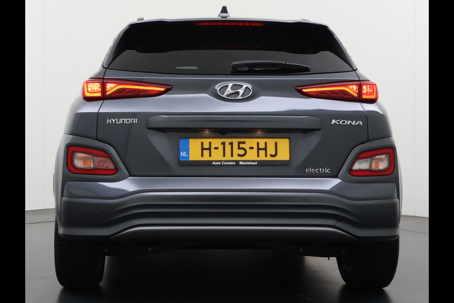 Hyundai Kona EV 64kWh Fase 3 Warmtepomp Adap.Cruise Camera Navi Ecc Apple Carplay Android Auto Pdc Krell®-Audio Fashion SOH 93% Dodehoek detector Rijstrooksensor Led Privacy Glas Keyless Lmv 17" 1e Eigenaar Origineel Nederlandse Auto