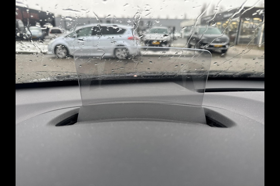 Hyundai Kona EV Premium 64 kWh