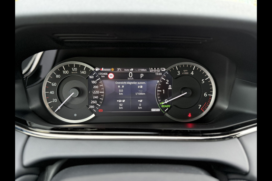 Land Rover Range Rover Evoque P300e AWD R-Dynamic HSE ** Panodak ** Trekhaak ** Meridian Surround ** Ventilatie ** 20inch