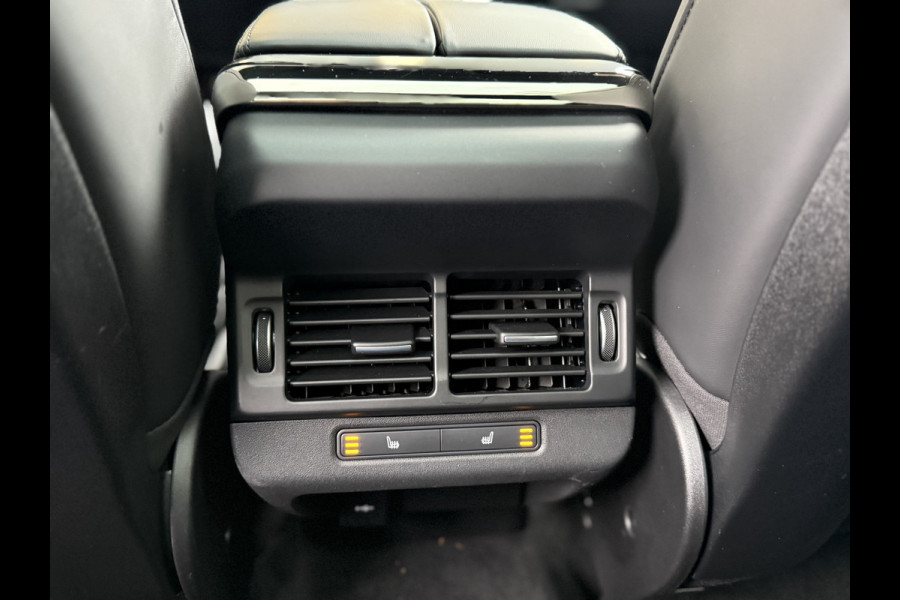 Land Rover Range Rover Evoque P300e AWD R-Dynamic HSE ** Panodak ** Trekhaak ** Meridian Surround ** Ventilatie ** 20inch