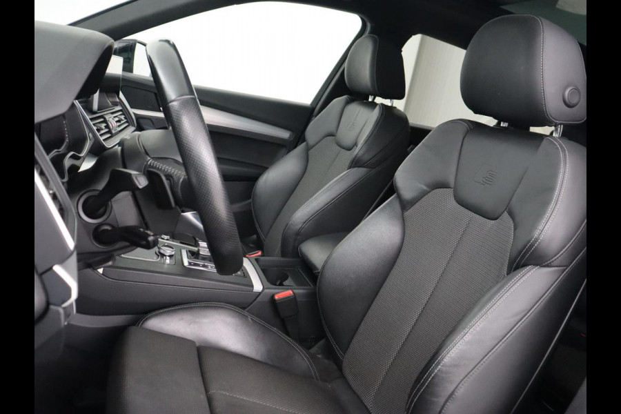 Audi Q5 55 TFSIe quattro S Line | Panoramadak | Adaptive cruise | 360 Camera | Virtual Cockpit | Half leder | Carplay | Full LED | Sportstoelen | Navigatie | PHEV | Plug In