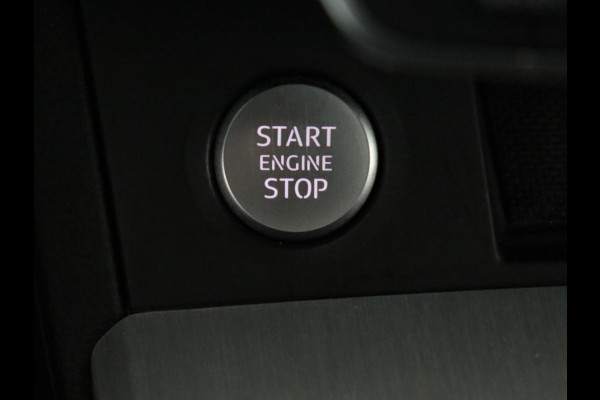 Audi Q5 55 TFSIe quattro S Line | Panoramadak | Adaptive cruise | 360 Camera | Virtual Cockpit | Half leder | Carplay | Full LED | Sportstoelen | Navigatie | PHEV | Plug In