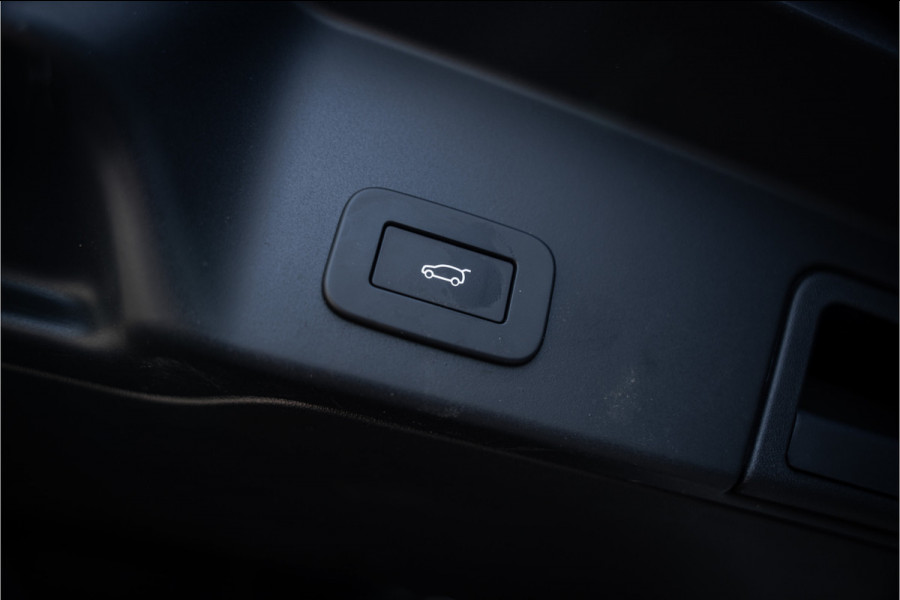 Land Rover Range Rover Evoque P300e PHEV AWD Dynamic SE ** Panodak ** Black Design ** Facelift model!