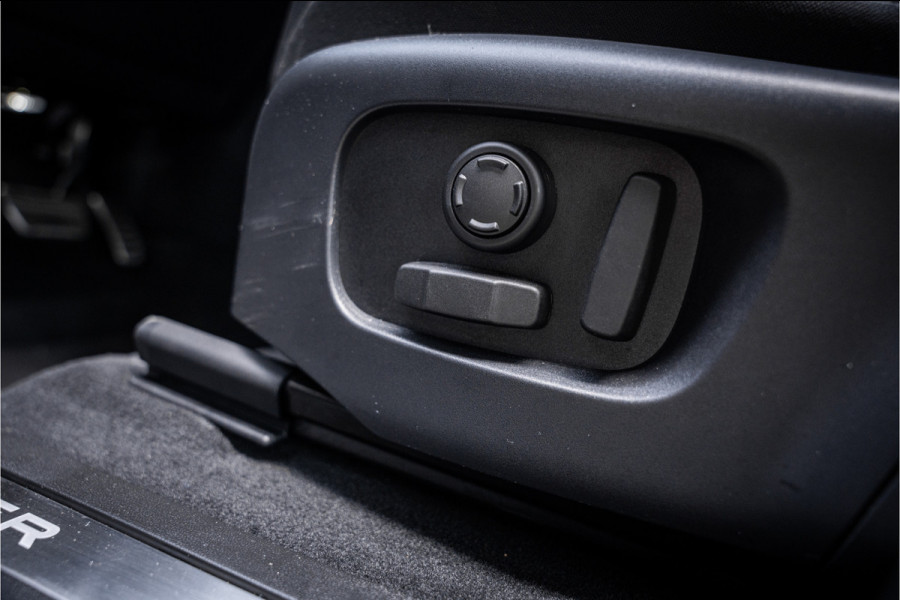 Land Rover Range Rover Evoque P300e PHEV AWD Dynamic SE ** Panodak ** Black Design ** Facelift model!