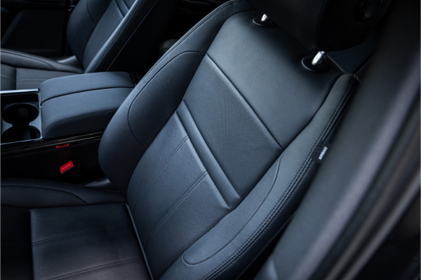 Land Rover Range Rover Evoque P300e PHEV AWD Dynamic SE ** Panodak ** Black Design ** Facelift model!