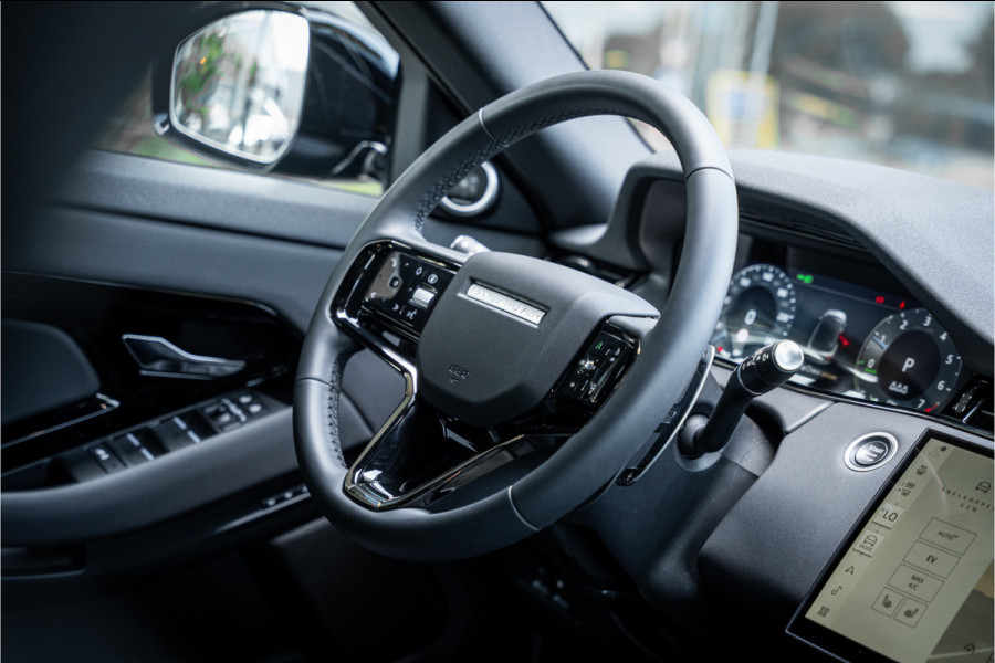 Land Rover Range Rover Evoque P300e PHEV AWD Dynamic SE ** Panodak ** Black Design ** Facelift model!