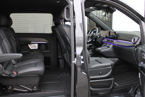 Mercedes-Benz V-Klasse 300d / DC / AMG / Elec Stoelen / 360 Cam / 2x Elec Schuifdeur / Burmester / Vol Opties / NIEUWSTAAT