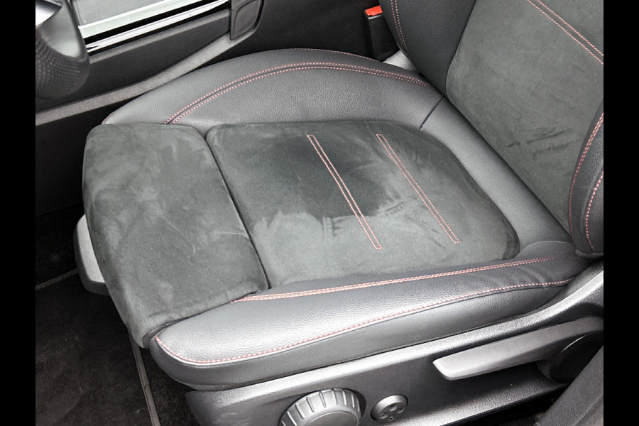 Mercedes-Benz CLA-Klasse Shooting Brake 250 e Star Edition AMG Line | Night Pakket | Sfeerverlichting | Ledkoplampen | Apple CarPlay | Keyless-Go | Inclusief 24 maanden MB Certified garantie voor Europa.