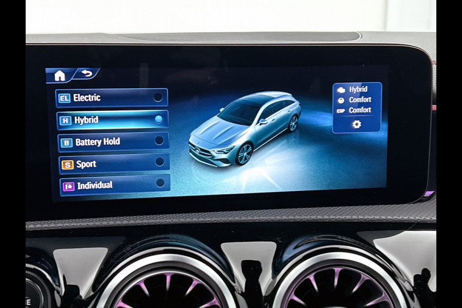Mercedes-Benz CLA-Klasse Shooting Brake 250 e Star Edition AMG Line | Night Pakket | Sfeerverlichting | Ledkoplampen | Apple CarPlay | Keyless-Go | Inclusief 24 maanden MB Certified garantie voor Europa.