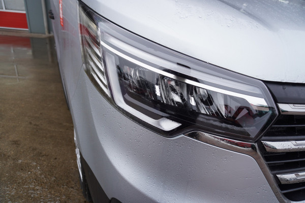 Renault Trafic 2.0 Blue dCi 130 T30 L2H1 Red Edition nr. v149 | Airco | Cruise | Apple CP + Android auto