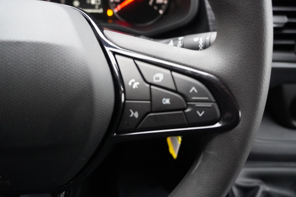 Renault Trafic 2.0 Blue dCi 130 T30 L2H1 Red Edition nr. v149 | Airco | Cruise | Apple CP + Android auto