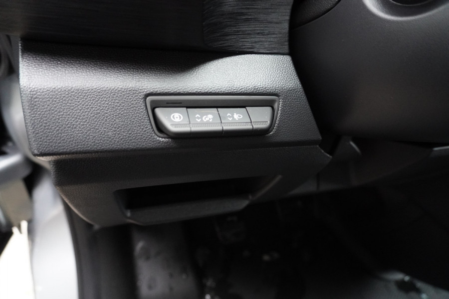 Renault Trafic 2.0 Blue dCi 130 T30 L2H1 Red Edition nr. v149 | Airco | Cruise | Apple CP + Android auto