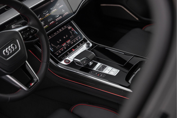Audi S8 4.0 TFSI 571pk Quattro Keramisch B&O Advanced Nachtzicht RSE Carbon 4-Wielsturing