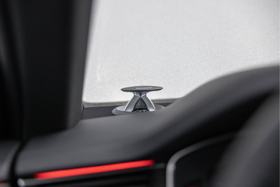 Audi S8 4.0 TFSI 571pk Quattro Keramisch B&O Advanced Nachtzicht RSE Carbon 4-Wielsturing