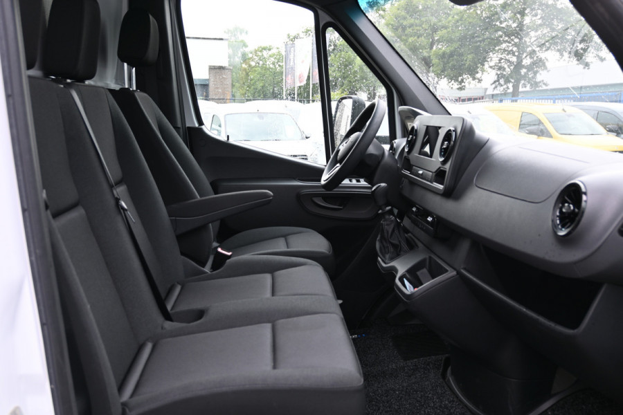 Mercedes-Benz Sprinter 515 CDI L3 Bakwagen met laadklep MBUX, Laadbak met Dhollandia klep en zijdeur