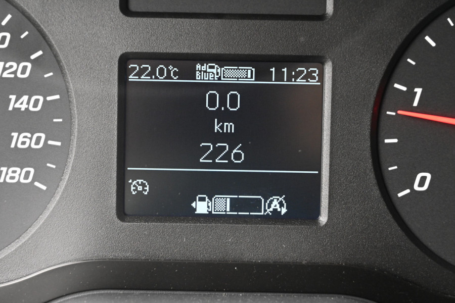 Mercedes-Benz Sprinter 515 CDI L3 Bakwagen met laadklep MBUX, Laadbak met Dhollandia klep en zijdeur