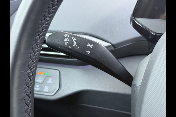 Volkswagen ID.4 204PK First 77kWh SOH 90% Leer/Alcantara Adap.Cruise Camera Apple Carplay Android Navi Ecc Pdc-a+v Lmv 20" Stoel+Stuurverwarming Led Bordherkenning Voor-Klimatisering Semi-Autopilot App-Connect E-sound Front-Assist Origineel Nederlandse Auto