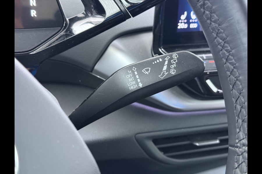 Volkswagen ID.4 204PK First 77kWh SOH 90% Leer/Alcantara Adap.Cruise Camera Apple Carplay Android Navi Ecc Pdc-a+v Lmv 20" Stoel+Stuurverwarming Led Bordherkenning Voor-Klimatisering Semi-Autopilot App-Connect E-sound Front-Assist Origineel Nederlandse Auto