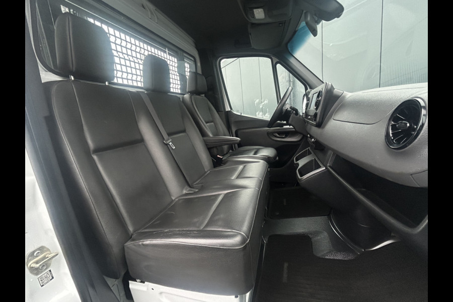 Mercedes-Benz Sprinter 3.5T 311 CDI AUTOMAAT / 22.128 KM !! / HIAB KRAAN T-CLX 013 / 1e EIG. / TREKHAAK / AIRCO / CRUISE / APPLE CARPLAY