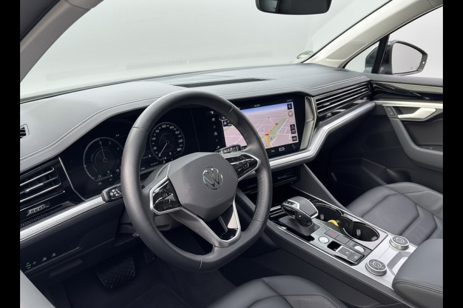 Volkswagen Touareg 3.0 TSi eHybrid ELEGANCE 4MOTION HEAD-UP/LUCHTVERING/PANORAMADAK