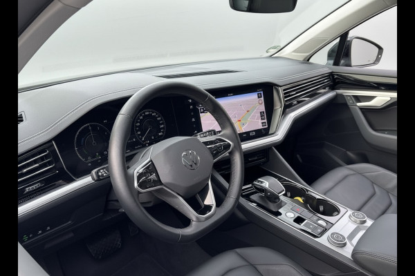 Volkswagen Touareg 3.0 TSi eHybrid ELEGANCE 4MOTION HEAD-UP/LUCHTVERING/PANORAMADAK