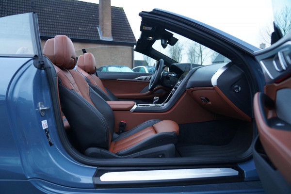 BMW 8 Serie M850i xDrive High Executive | Harman Kardon | Barcelona Blau | Adaptieve cruise | Laser LED | HuD | Stoelventilatie |