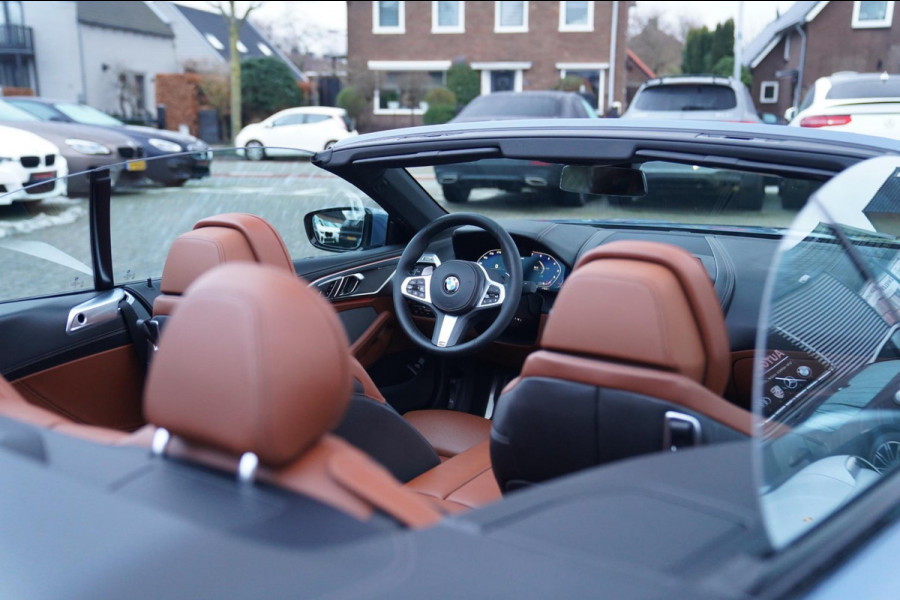 BMW 8 Serie M850i xDrive High Executive | Harman Kardon | Barcelona Blau | Adaptieve cruise | Laser LED | HuD | Stoelventilatie |