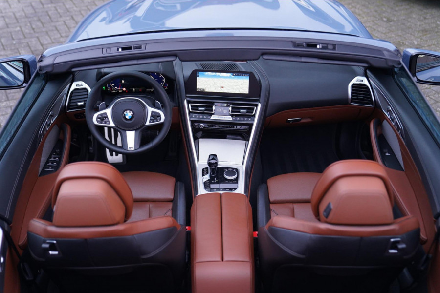BMW 8 Serie M850i xDrive High Executive | Harman Kardon | Barcelona Blau | Adaptieve cruise | Laser LED | HuD | Stoelventilatie |