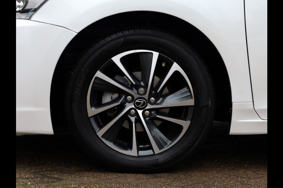 Lexus CT 200h Business Launch Edition | Premium Navi | Adaptive Cruise