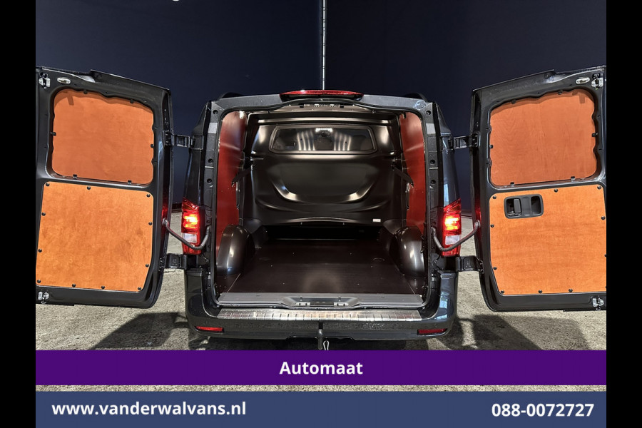 Mercedes-Benz Vito 116 CDI 164pk 9G-Tronic Automaat L2H1 Dubbele Cabine Fabrieksgarantie Euro6 Airco | 2x zijdeur | 5-Zits | 360 graden Camera | Na LED, LM velgen, 2500kg Trekhaak, Adaptieve Cruisecontrol, Parkeersensoren, Isofix, MBUX