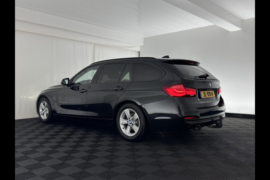 BMW 3 Serie Touring 320d EDE Executive Aut. *PANO | LEATHER | FULL-LED | DIGI-COCKPIT | HEATED-SPORTSEATS | NAVI-FULLMAP | PRIVACY-GLASS | ECC | KEYLESS | LANE-ASSIST | PDC | CRUISE | TOWBAR | 18''ALU*