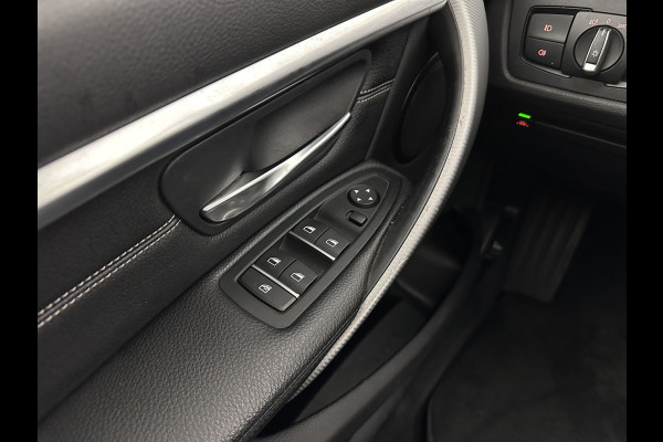 BMW 3 Serie Touring 320d EDE Executive Aut. *PANO | LEATHER | FULL-LED | DIGI-COCKPIT | HEATED-SPORTSEATS | NAVI-FULLMAP | PRIVACY-GLASS | ECC | KEYLESS | LANE-ASSIST | PDC | CRUISE | TOWBAR | 18''ALU*