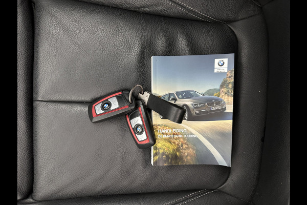 BMW 3 Serie Touring 320d EDE Executive Aut. *PANO | LEATHER | FULL-LED | DIGI-COCKPIT | HEATED-SPORTSEATS | NAVI-FULLMAP | PRIVACY-GLASS | ECC | KEYLESS | LANE-ASSIST | PDC | CRUISE | TOWBAR | 18''ALU*
