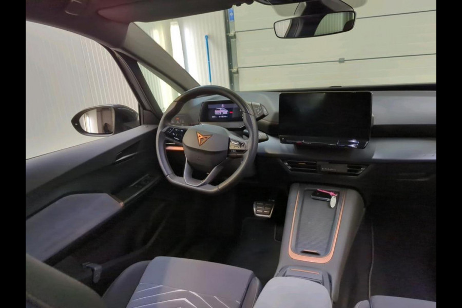 CUPRA Born Business 62 kWh Navigatie Apple Carplay/Android Auto Camera Parkeersensoren Adaptive Cruise Control Stuurverwarming Full Led Climate Control