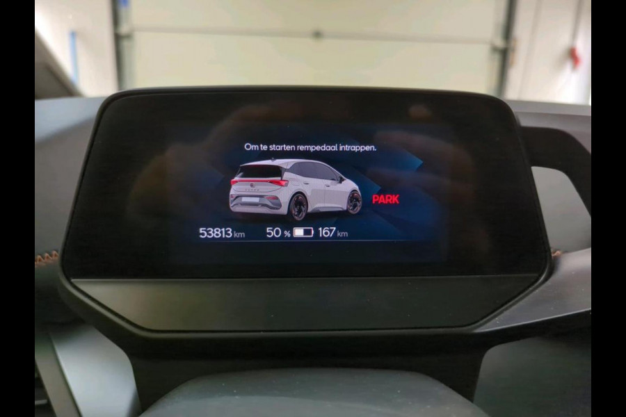 CUPRA Born Business 62 kWh Navigatie Apple Carplay/Android Auto Camera Parkeersensoren Adaptive Cruise Control Stuurverwarming Full Led Climate Control