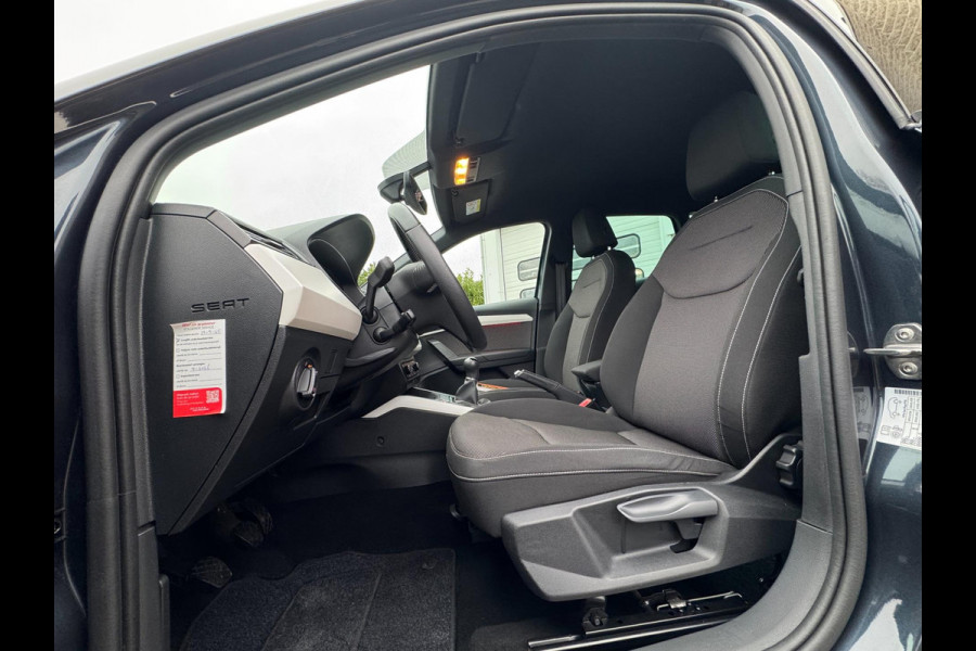 Seat Arona 1.0 TSI Xcellence Business Intense TREKHAAK / VIRT. COCKP / CAMERA / CARPLAY / ECC / STOELV / KEYLESS / LED / WARN SPOT