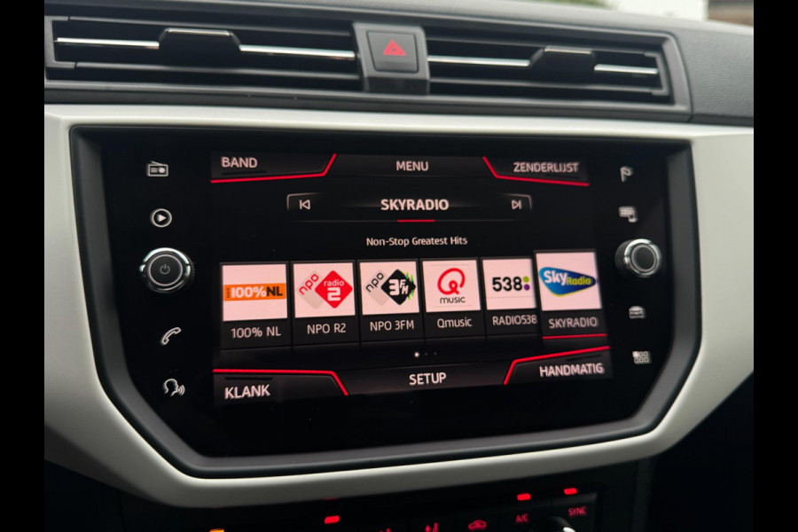 Seat Arona 1.0 TSI Xcellence Business Intense TREKHAAK / VIRT. COCKP / CAMERA / CARPLAY / ECC / STOELV / KEYLESS / LED / WARN SPOT