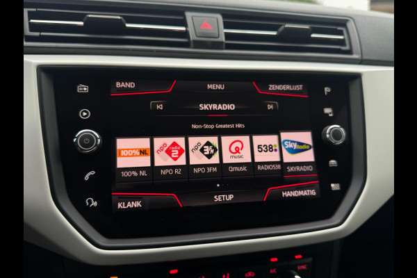 Seat Arona 1.0 TSI Xcellence Business Intense TREKHAAK / VIRT. COCKP / CAMERA / CARPLAY / ECC / STOELV / KEYLESS / LED / WARN SPOT