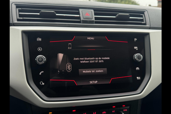 Seat Arona 1.0 TSI Xcellence Business Intense TREKHAAK / VIRT. COCKP / CAMERA / CARPLAY / ECC / STOELV / KEYLESS / LED / WARN SPOT