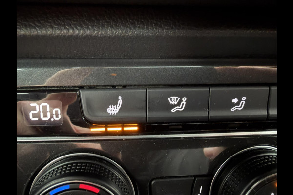 Volkswagen Tiguan 1.5 TSI R-Line | Panoramadak | Adaptive Cruise Control | Camera | Digitale Dashboard | Elektrische Trekhaak |