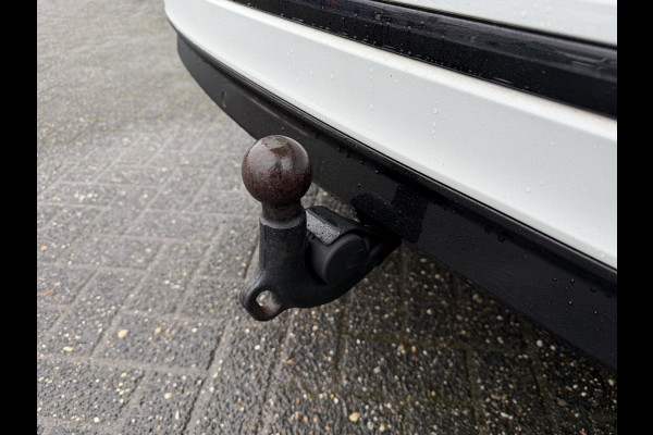 Volkswagen Tiguan 1.5 TSI R-Line | Panoramadak | Adaptive Cruise Control | Camera | Digitale Dashboard | Elektrische Trekhaak |