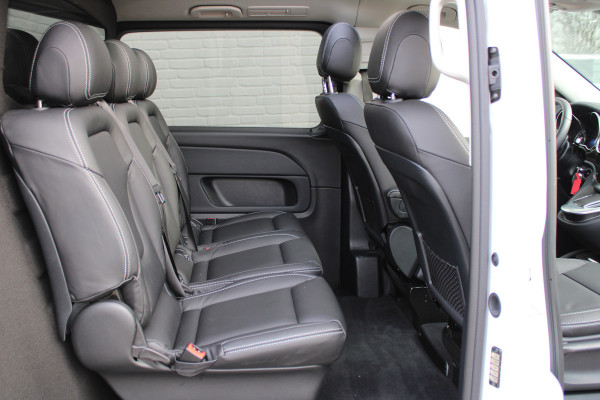 Mercedes-Benz V-Klasse 250d / Lang / DC / Panorama / 2x Schuifdeur / MBUX (apple carplay) / Camera / NIEUWSTAAT
