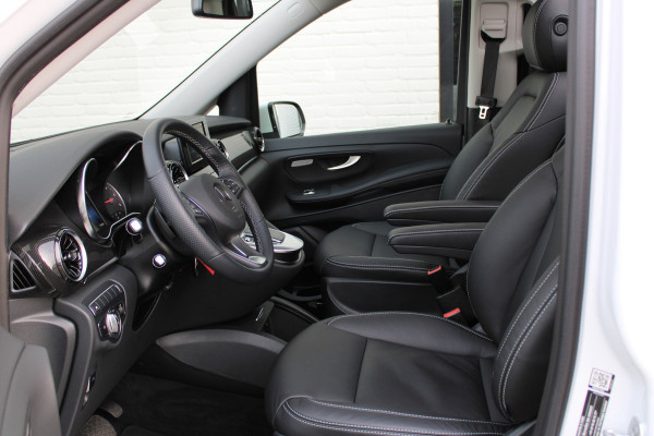 Mercedes-Benz V-Klasse 250d / Lang / DC / Panorama / 2x Schuifdeur / MBUX (apple carplay) / Camera / NIEUWSTAAT