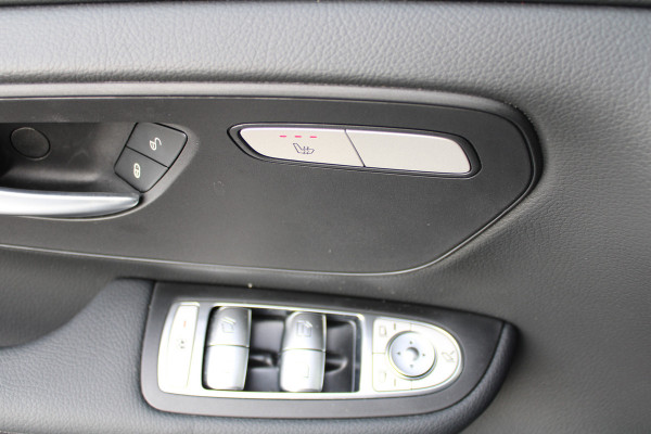 Mercedes-Benz V-Klasse 250d / Lang / DC / Panorama / 2x Schuifdeur / MBUX (apple carplay) / Camera / NIEUWSTAAT