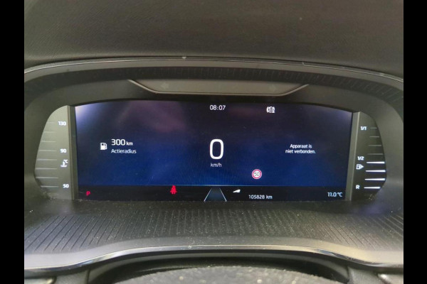 Škoda Octavia Combi 1.0 e-TSI Business Edition Navigatie Apple Carplay/Android Auto Parkeersensoren Adaptive Cruise Control Virtual Cockpit Full Led Climate Control Lichtmetalen velgen