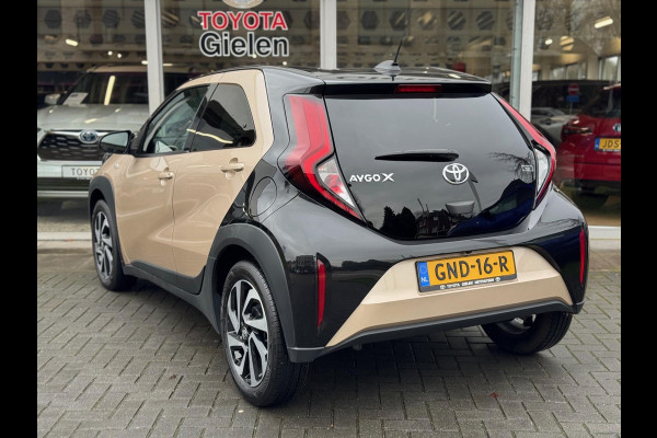 Toyota Aygo X 1.0 VVT-i Automaat Pulse | Stoelverwarming, Airconditioning, Apple CarPlay/Android Auto, Bi-Tone, 17 inch Lichtmetalen velgen