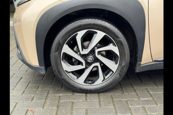 Toyota Aygo X 1.0 VVT-i Automaat Pulse | Stoelverwarming, Airconditioning, Apple CarPlay/Android Auto, Bi-Tone, 17 inch Lichtmetalen velgen