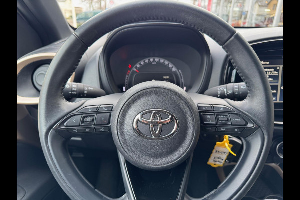 Toyota Aygo X 1.0 VVT-i Automaat Pulse | Stoelverwarming, Airconditioning, Apple CarPlay/Android Auto, Bi-Tone, 17 inch Lichtmetalen velgen