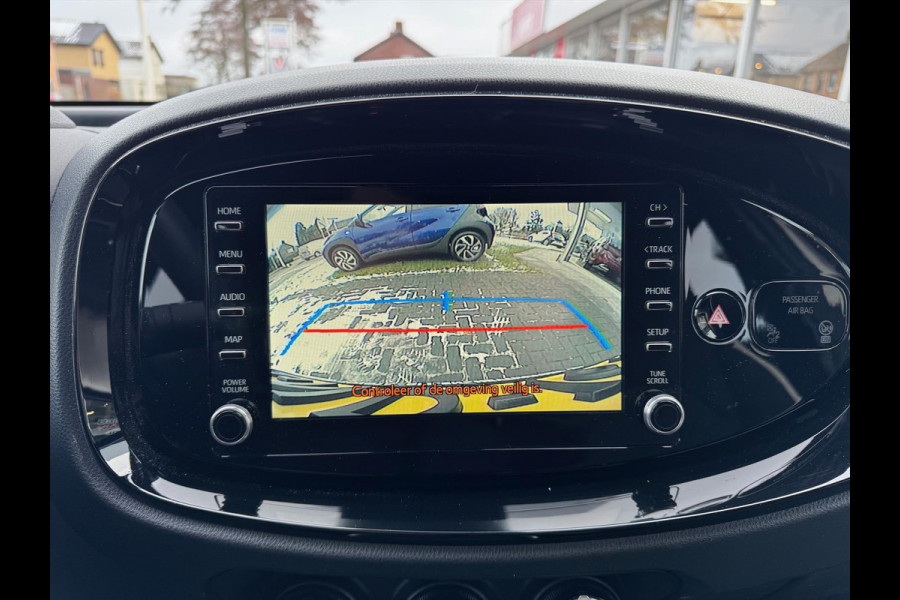 Toyota Aygo X 1.0 VVT-i Automaat Pulse | Stoelverwarming, Airconditioning, Apple CarPlay/Android Auto, Bi-Tone, 17 inch Lichtmetalen velgen